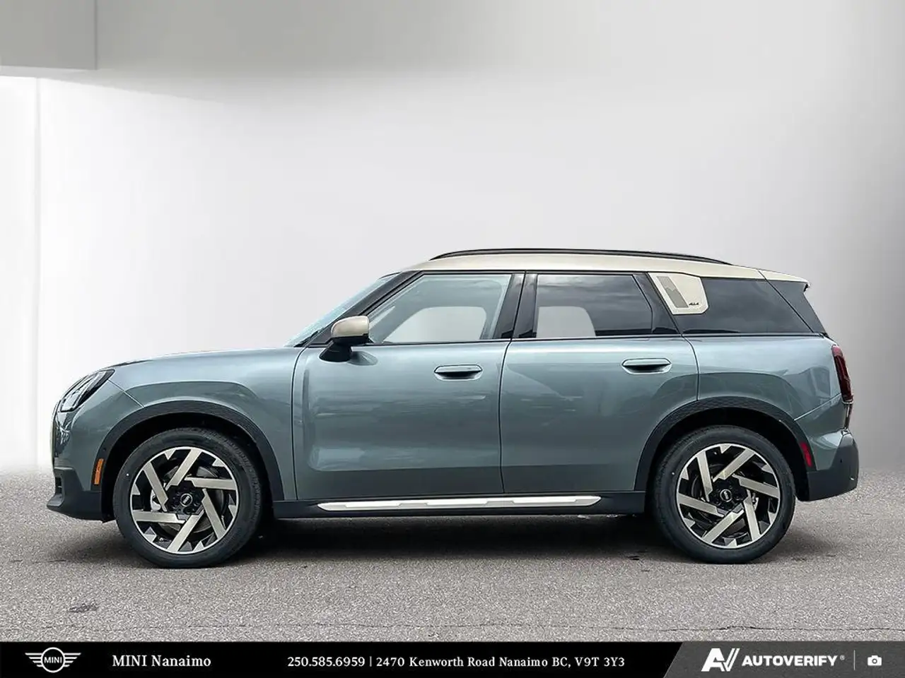 MINI Countryman снимка MINI Countryman