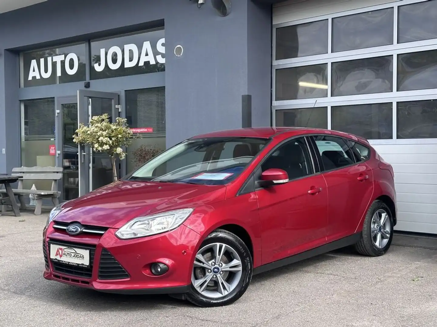 Ford Focus Easy 1.0 EcoBoost **Freisprech/Tempomat** Rot - 2