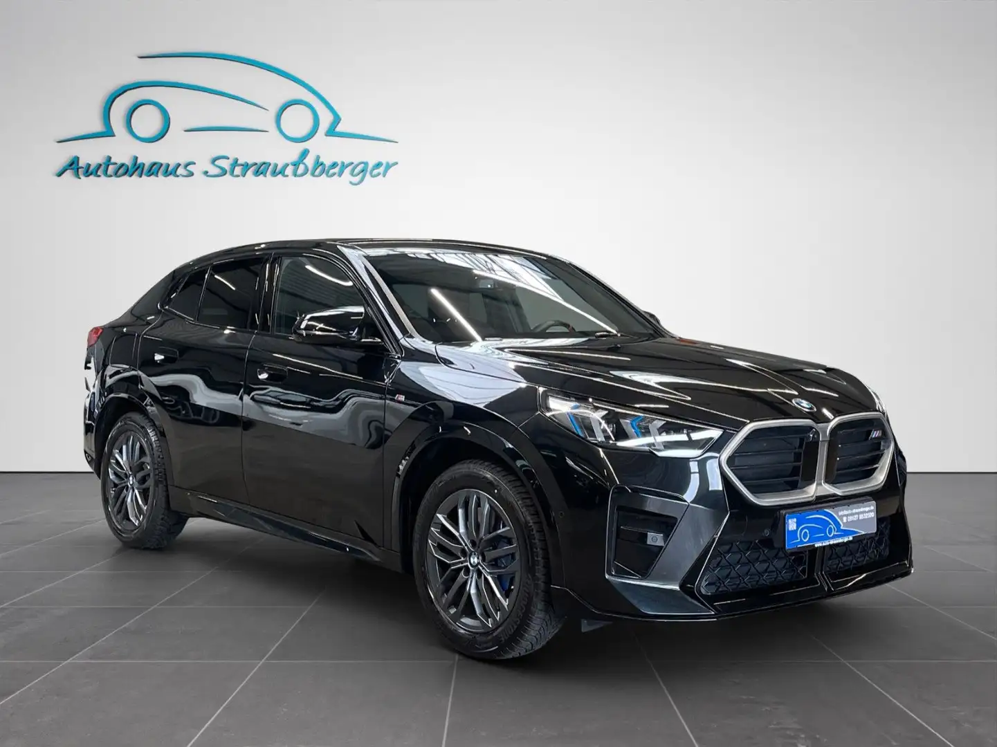 BMW X2 M35 i xDrive ACC 360° AHK KZU LRHZ H/K Ad LED Schwarz - 2