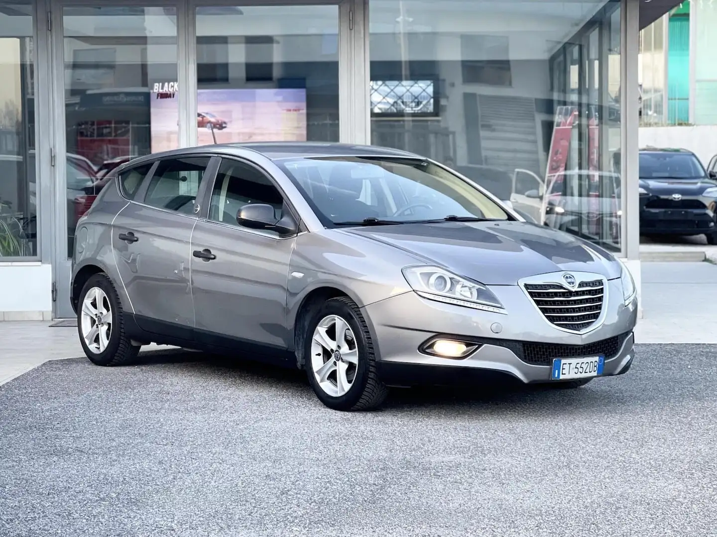 Lancia Delta 1.4 Gpl 120CV E5 Neo - 2013 Gris - 1