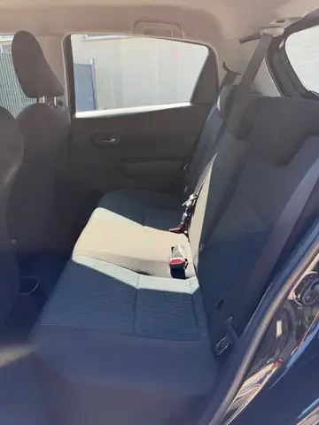 Toyota Yaris view 6