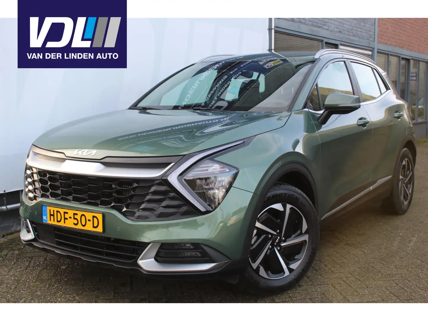 Kia Sportage 1.6 T-GDi Hybrid DynamicLine AppleCarPlay/AndroidA Groen - 1
