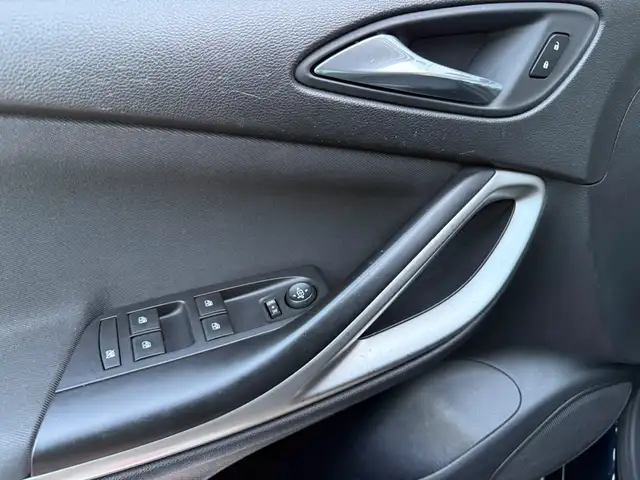 Opel Astra view 15