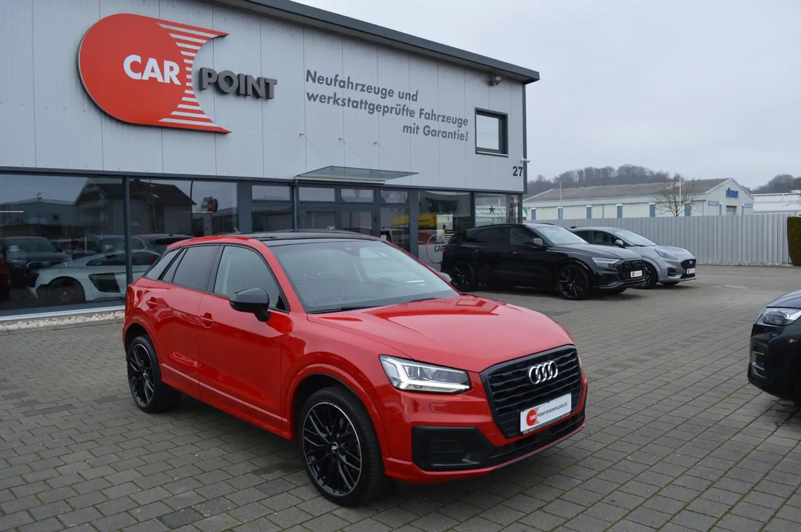 Audi Q2 Sport *Virtual*Pano*LED*Navi*AHK*Kam*StandHZ* Rot - 1