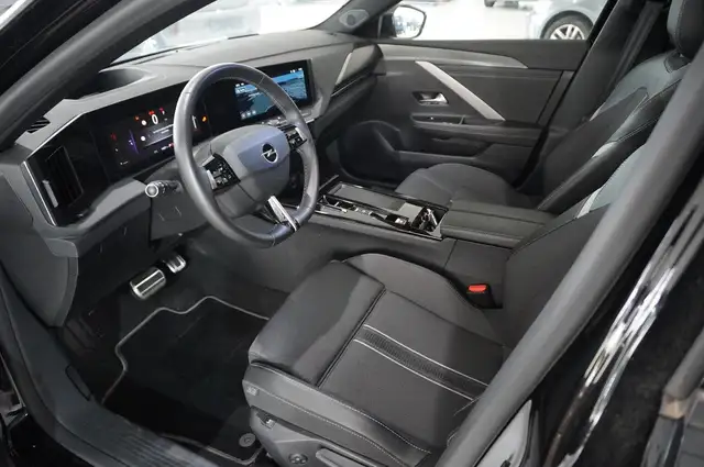 Opel Astra view 14