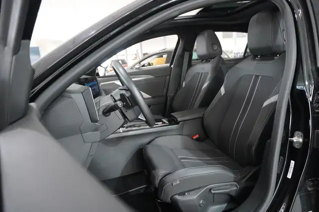 Opel Astra view 18