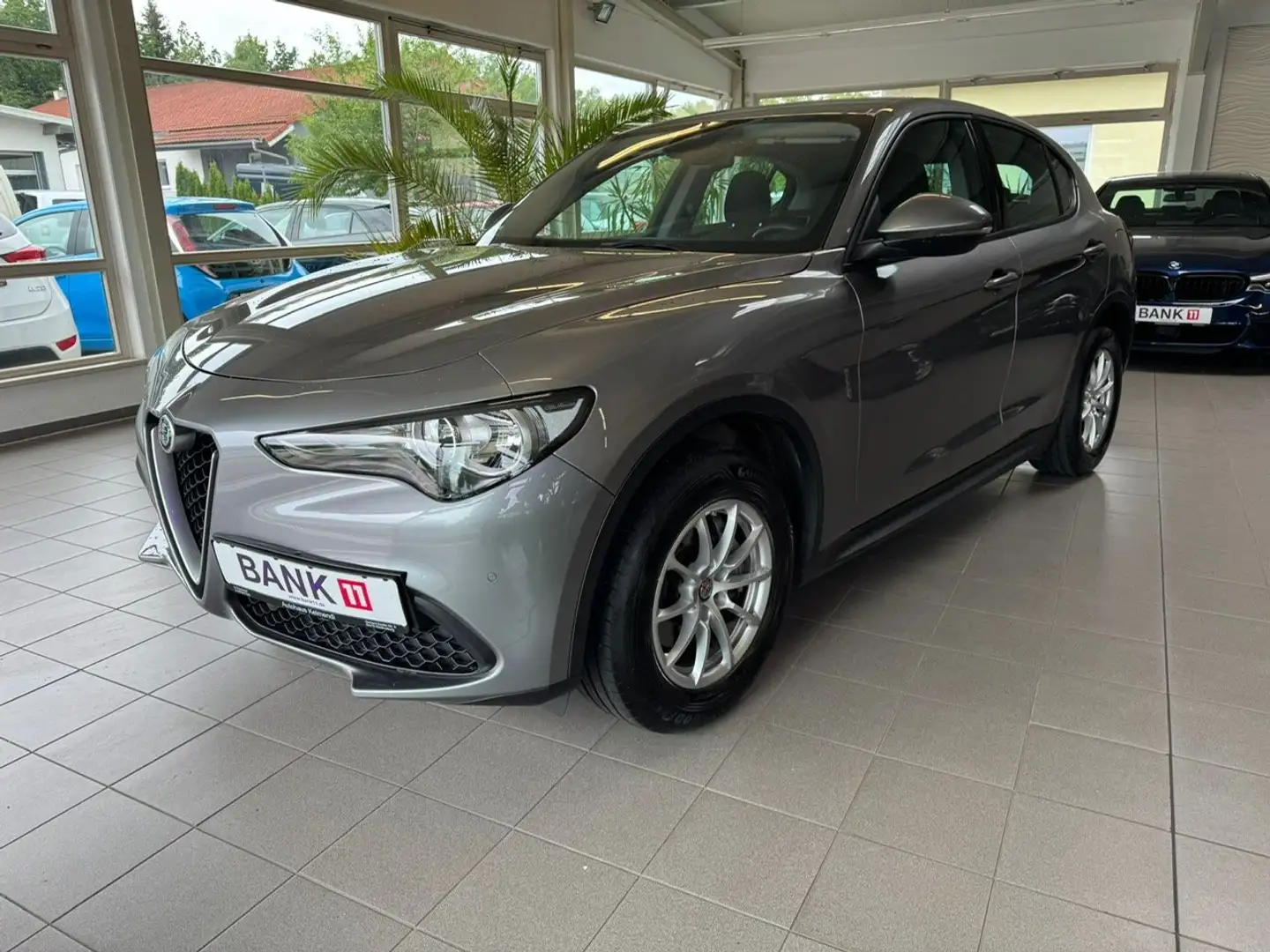Alfa Romeo Stelvio Basis Q4 -Guter Zustand Grau - 1