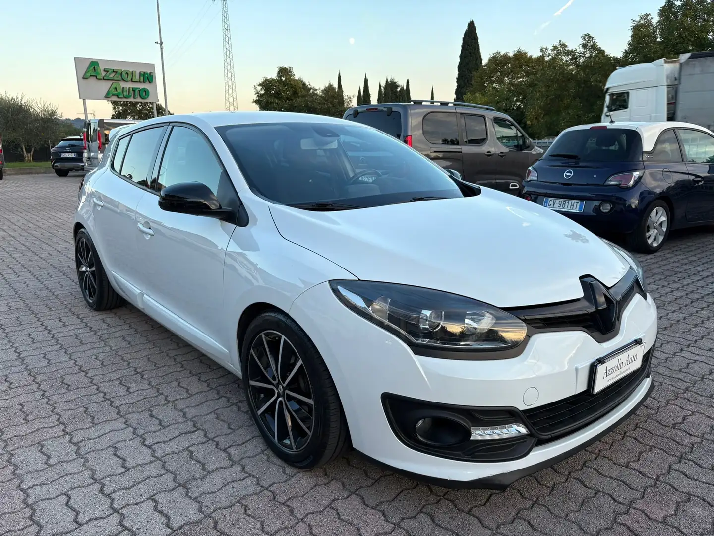 Renault Megane 1.5 DCI ASSETTO SPORTIVO SI A NEOPATENTATI Bianco - 1