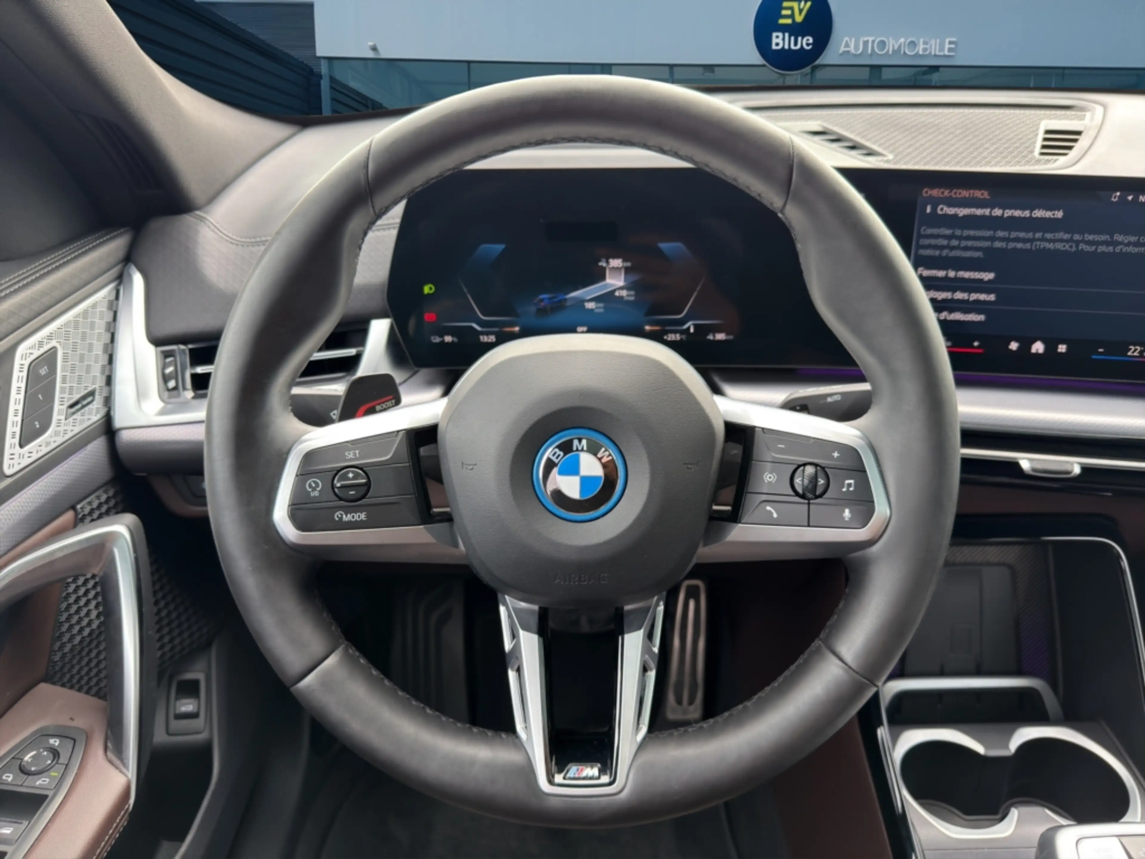 BMW iX2 xDrive30 M SPORT PRO - 66.5 kWh - 313 ch SOH 100% - PANO - 360° - FULL — photo 12