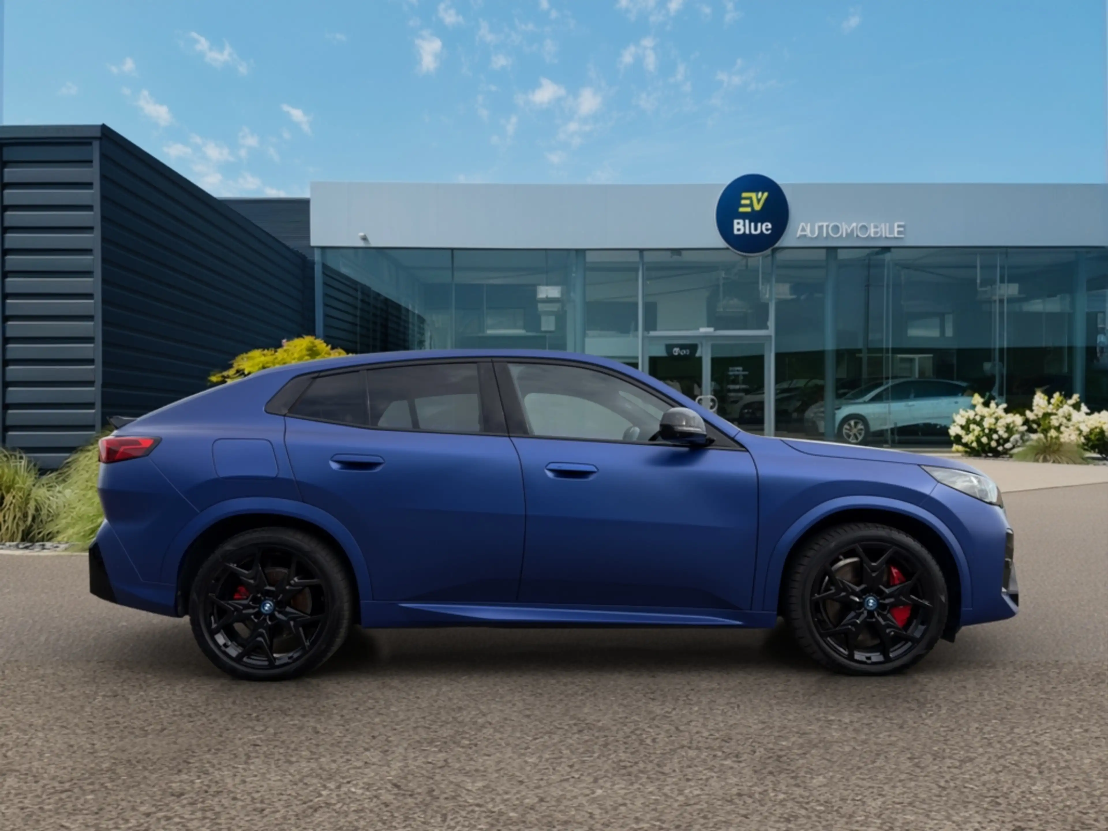 BMW iX2 xDrive30 M SPORT PRO - 66.5 kWh - 313 ch SOH 100% - PANO - 360° - FULL — photo 7