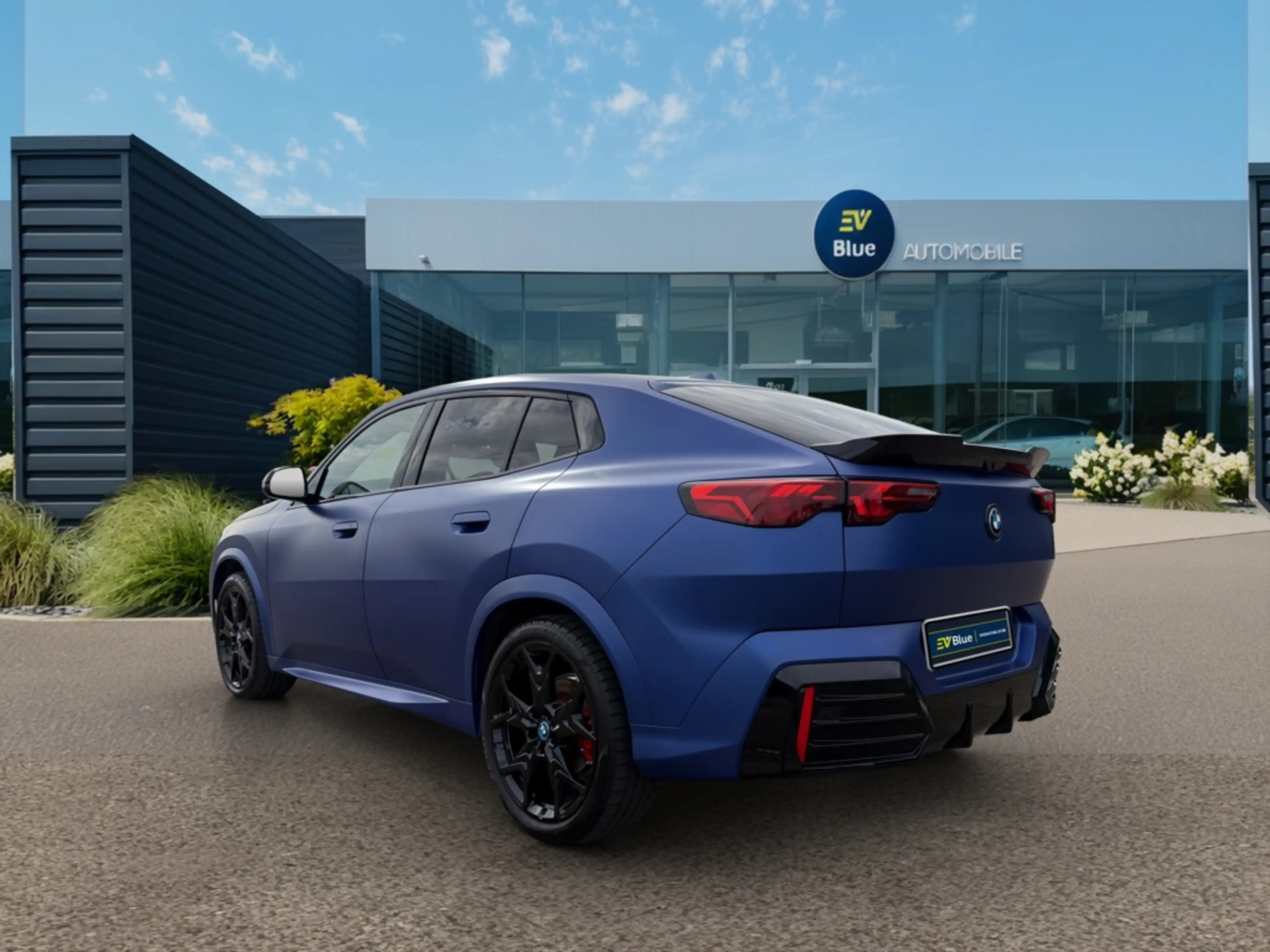 BMW iX2 xDrive30 M SPORT PRO - 66.5 kWh - 313 ch SOH 100% - PANO - 360° - FULL — photo 4