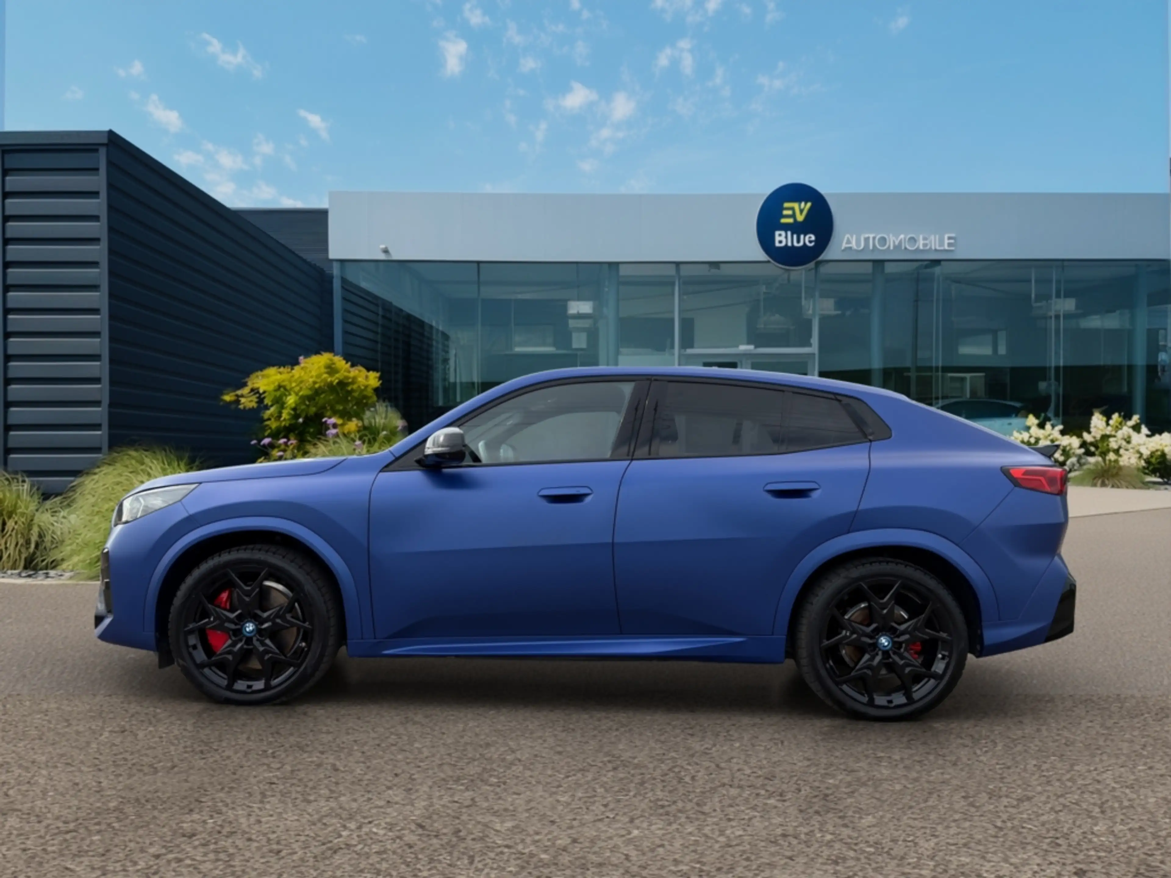 BMW iX2 xDrive30 M SPORT PRO - 66.5 kWh - 313 ch SOH 100% - PANO - 360° - FULL — photo 3