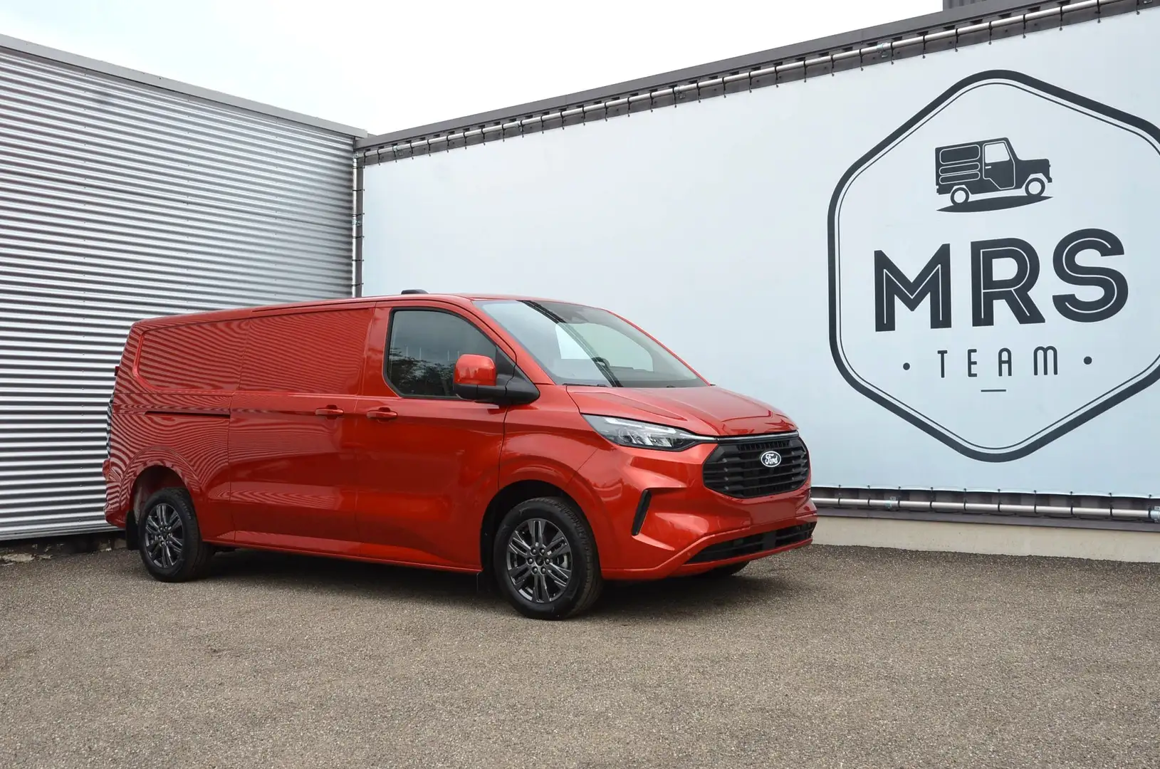 Ford Transit Custom - Limited- L2- Camera- ACC- Nieuw- 30990+BTW Rood - 1
