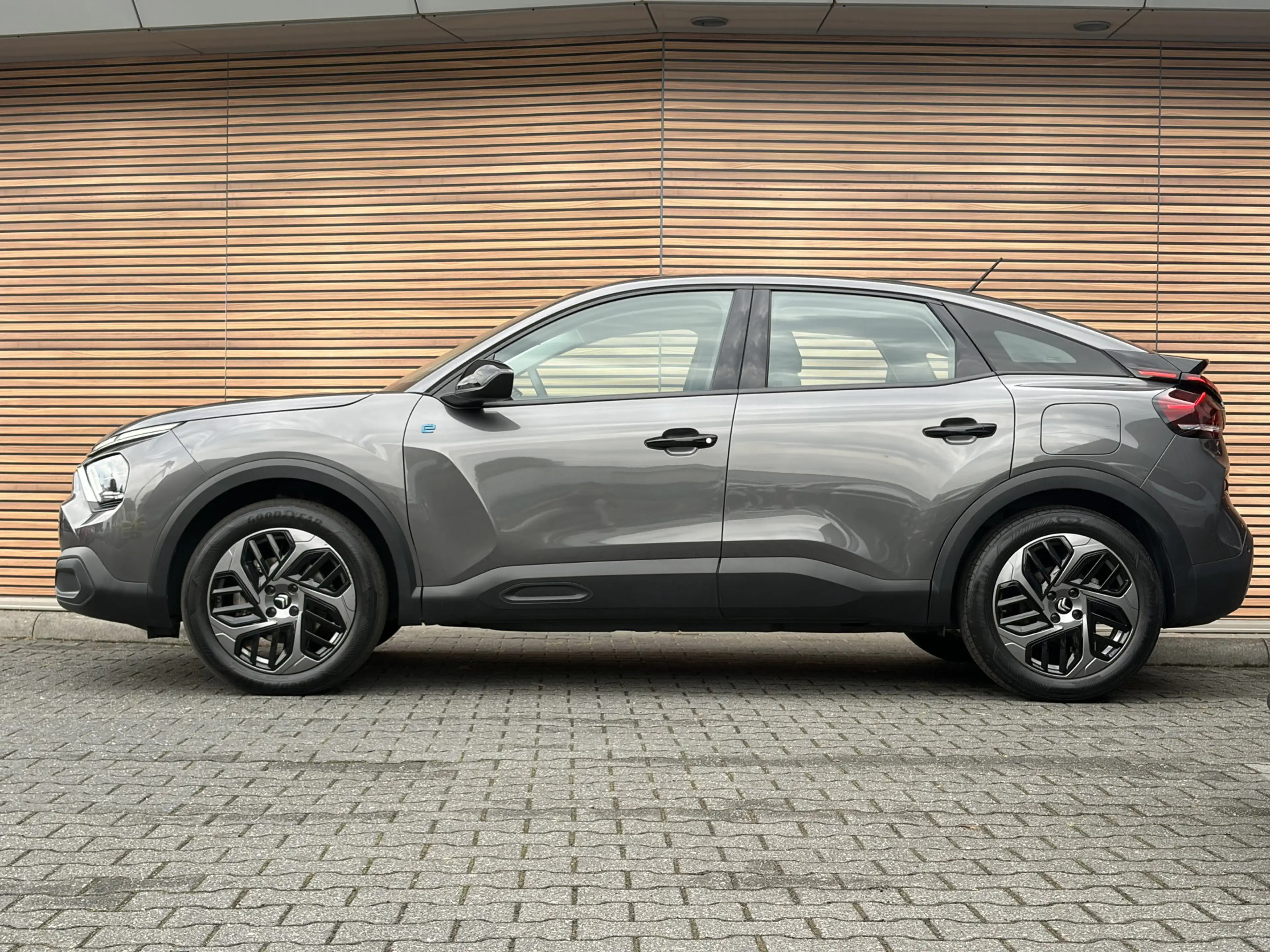Citroen E-C4 Electric You 50 kWh Lm velgen / Carplay / Achteruitrijcamer — photo 5