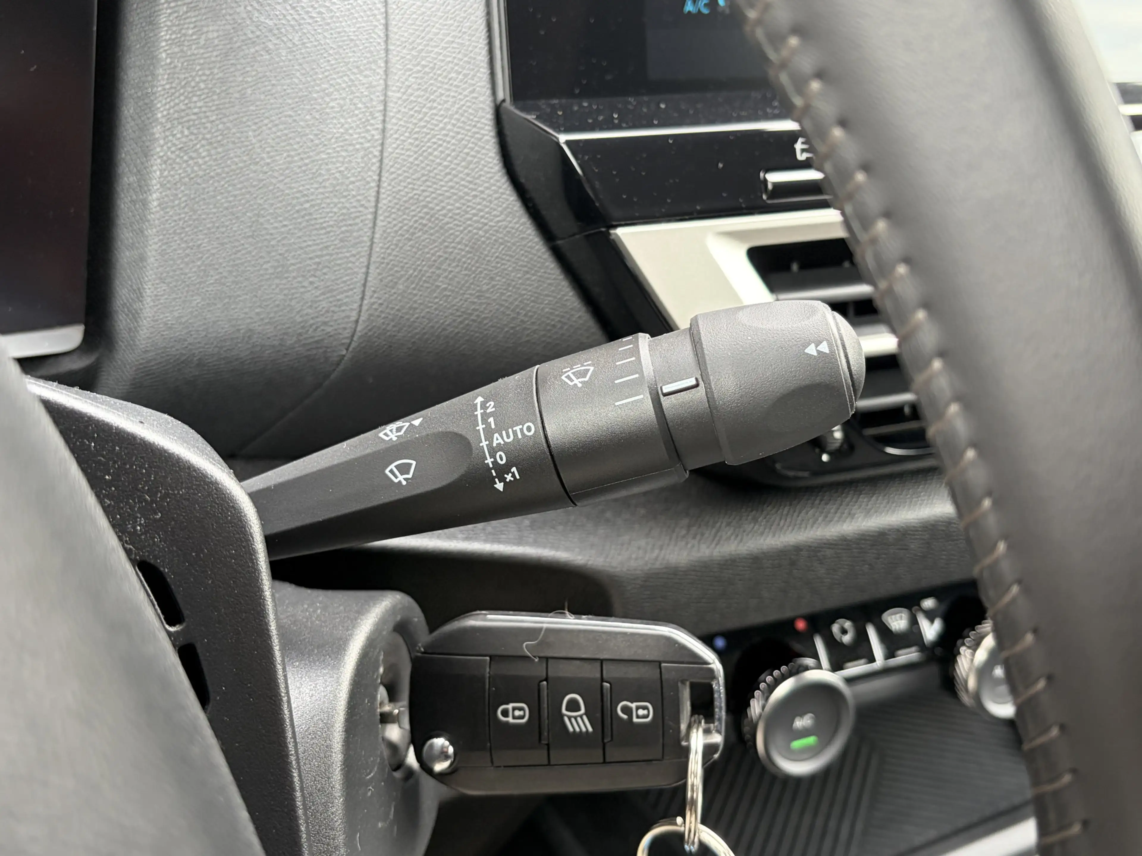 Citroen E-C4 Electric You 50 kWh Lm velgen / Carplay / Achteruitrijcamer — photo 29