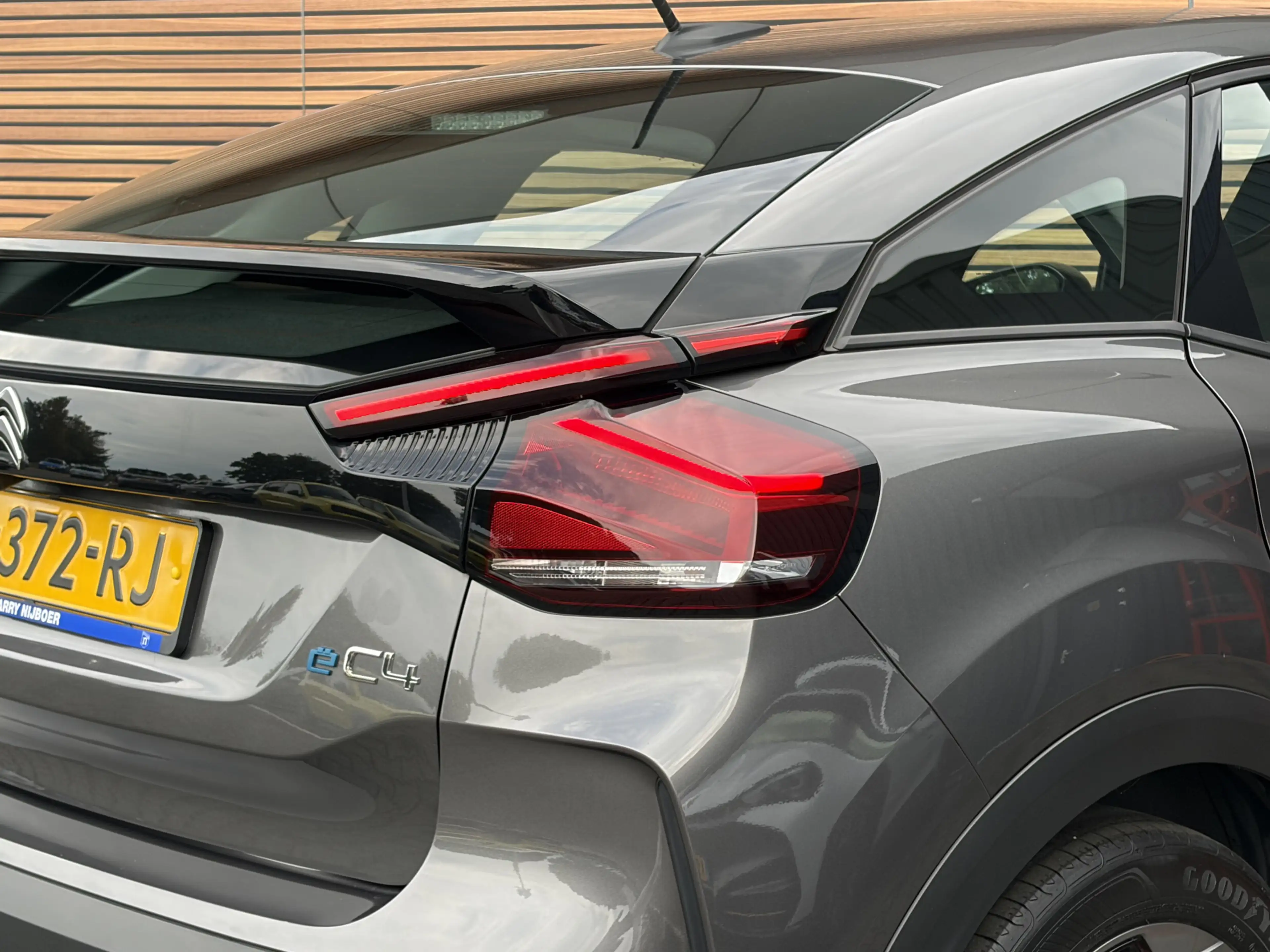 Citroen E-C4 Electric You 50 kWh Lm velgen / Carplay / Achteruitrijcamer — photo 17