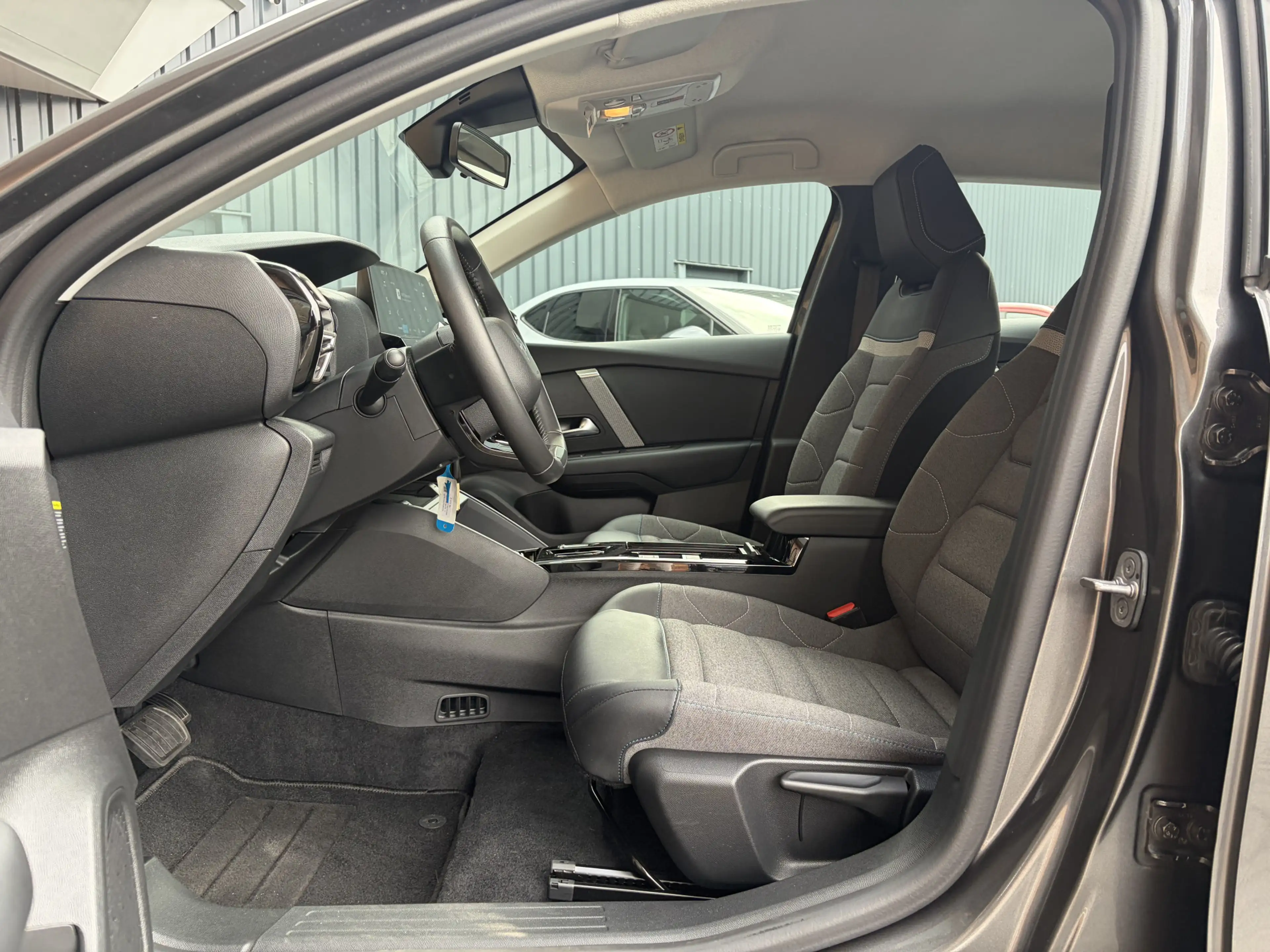 Citroen E-C4 Electric You 50 kWh Lm velgen / Carplay / Achteruitrijcamer — photo 44