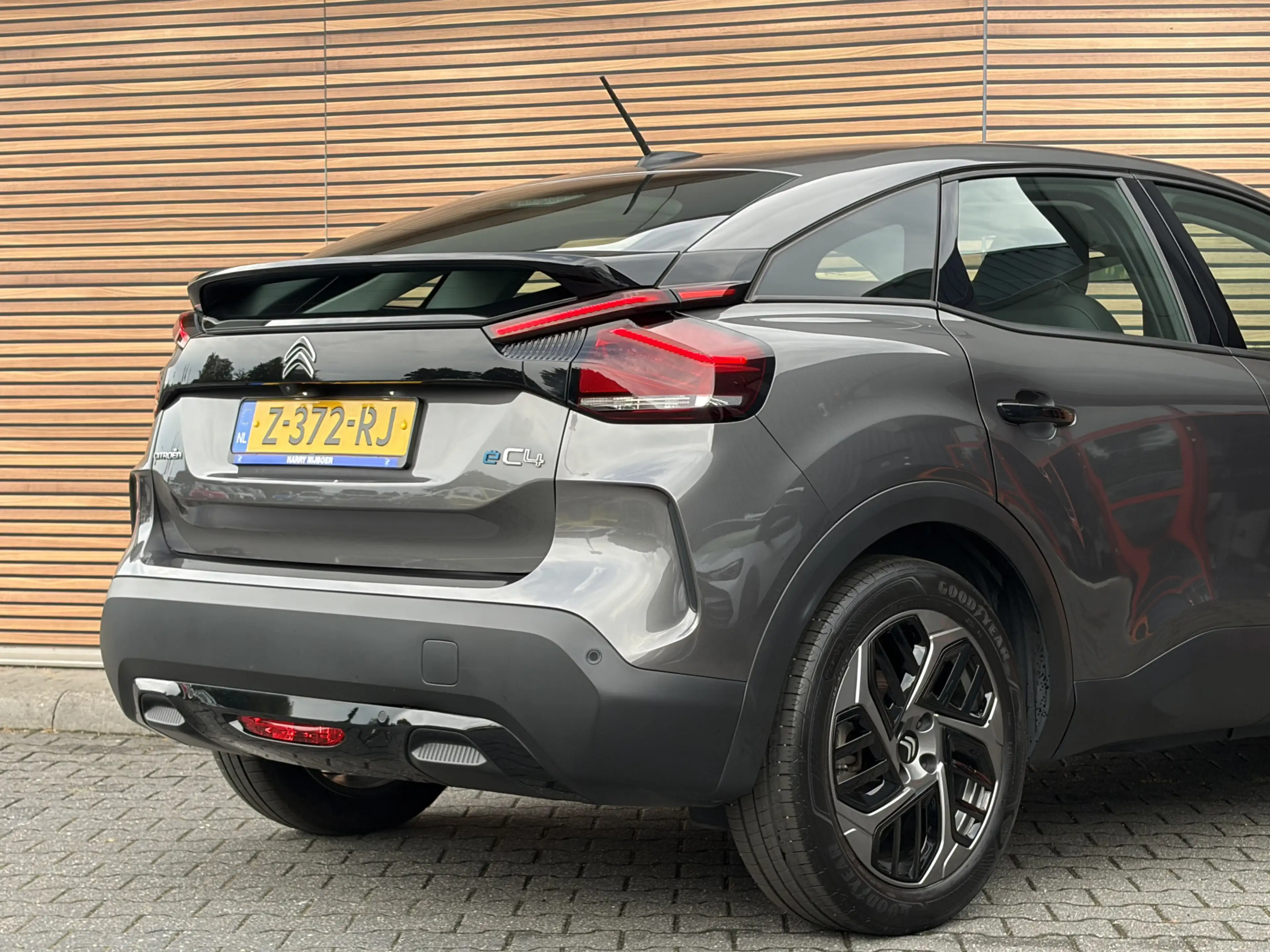 Citroen E-C4 Electric You 50 kWh Lm velgen / Carplay / Achteruitrijcamer — photo 18