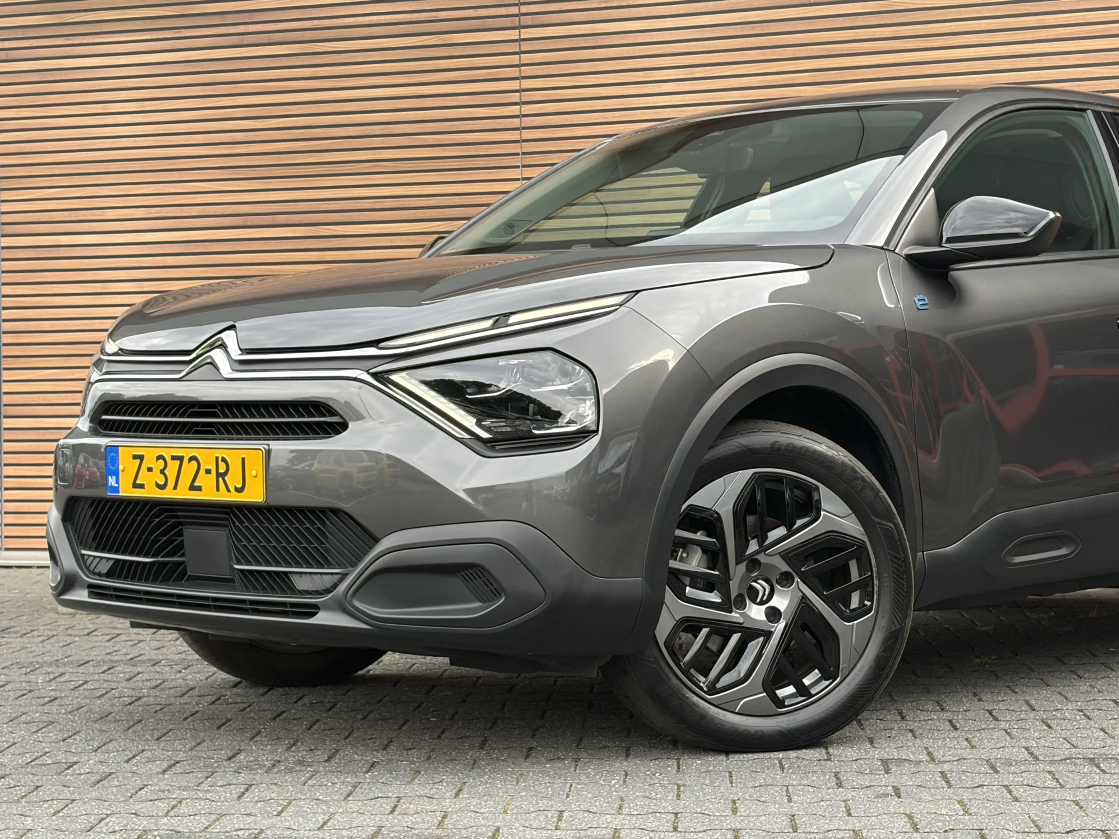 Citroen E-C4 Electric You 50 kWh Lm velgen / Carplay / Achteruitrijcamer — photo 11