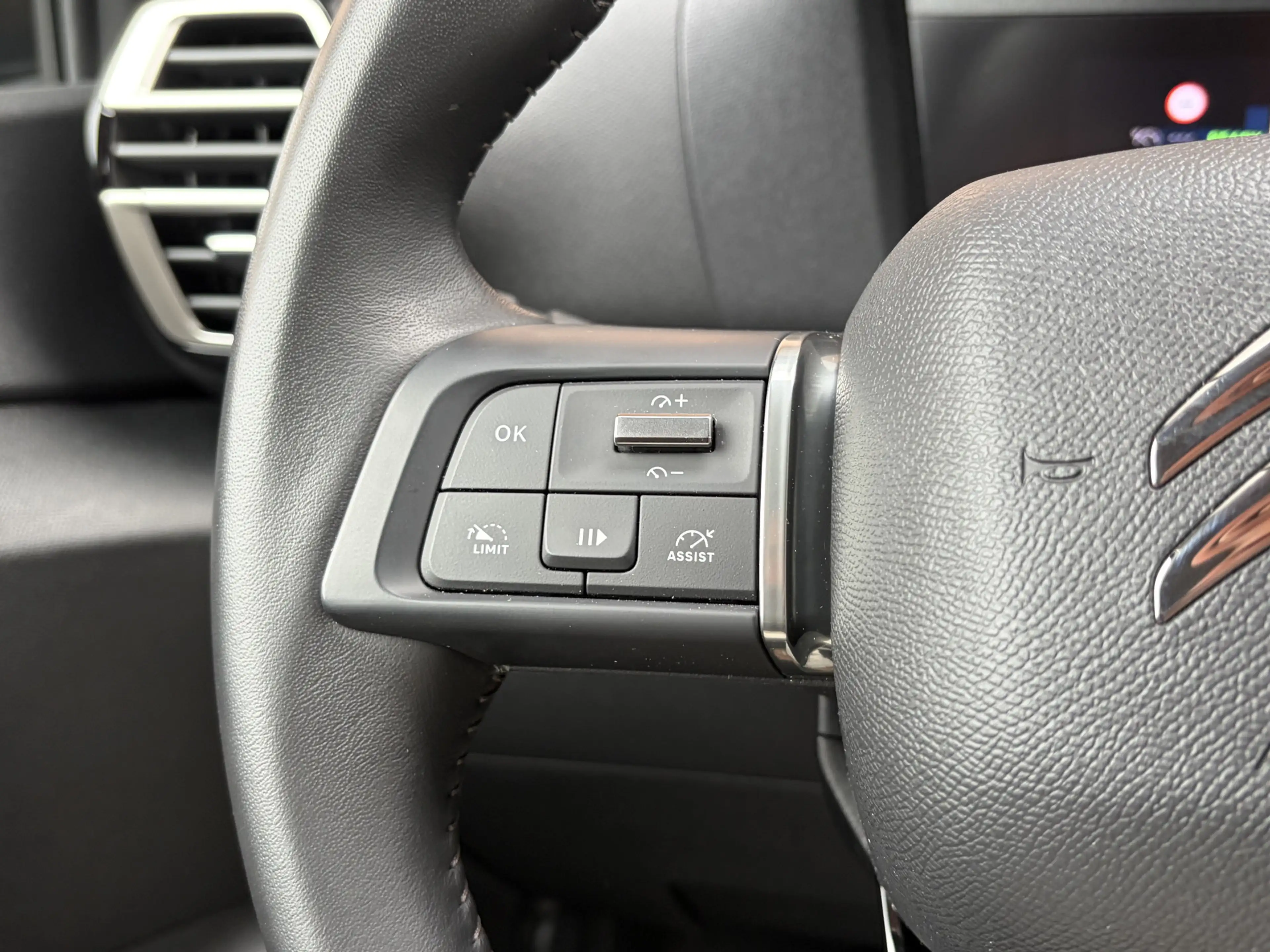 Citroen E-C4 Electric You 50 kWh Lm velgen / Carplay / Achteruitrijcamer — photo 26