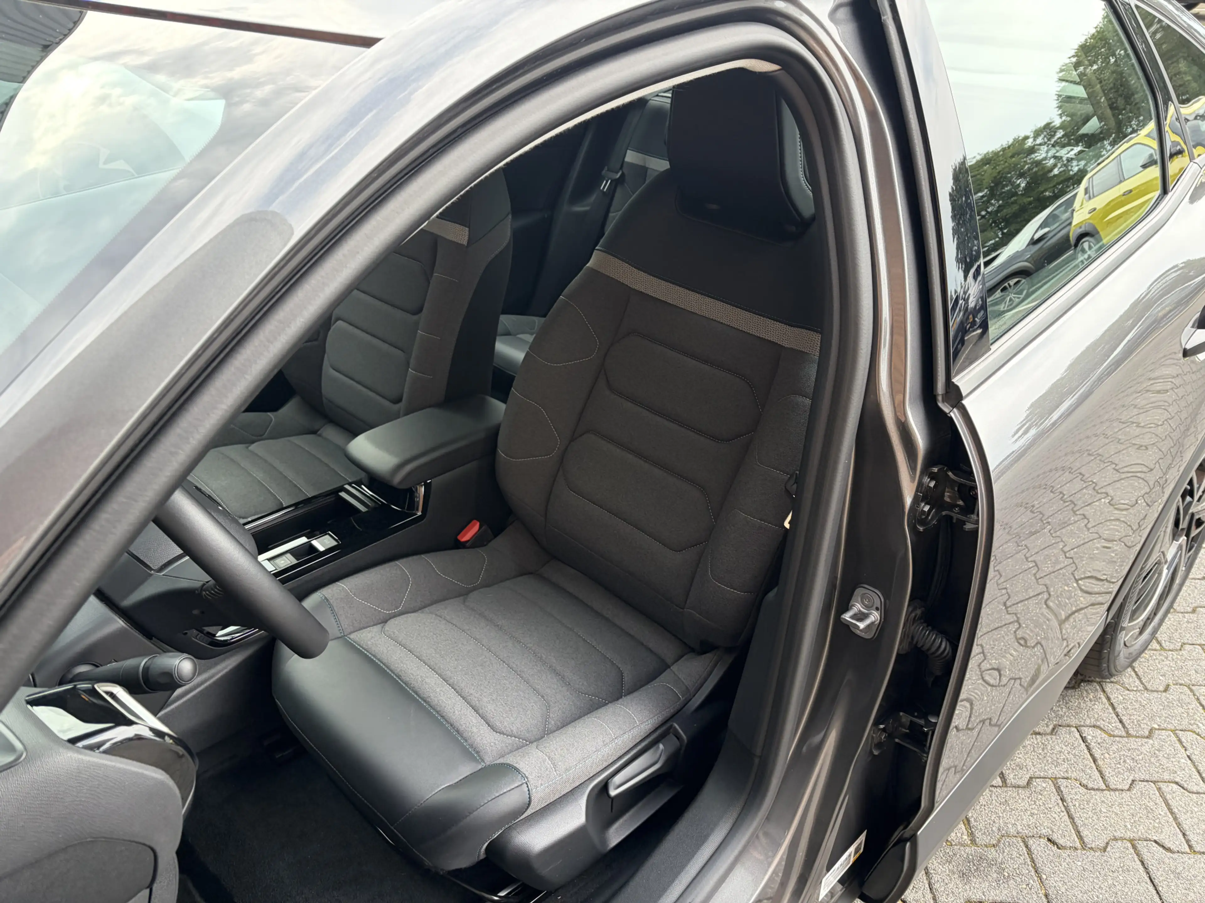 Citroen E-C4 Electric You 50 kWh Lm velgen / Carplay / Achteruitrijcamer — photo 43