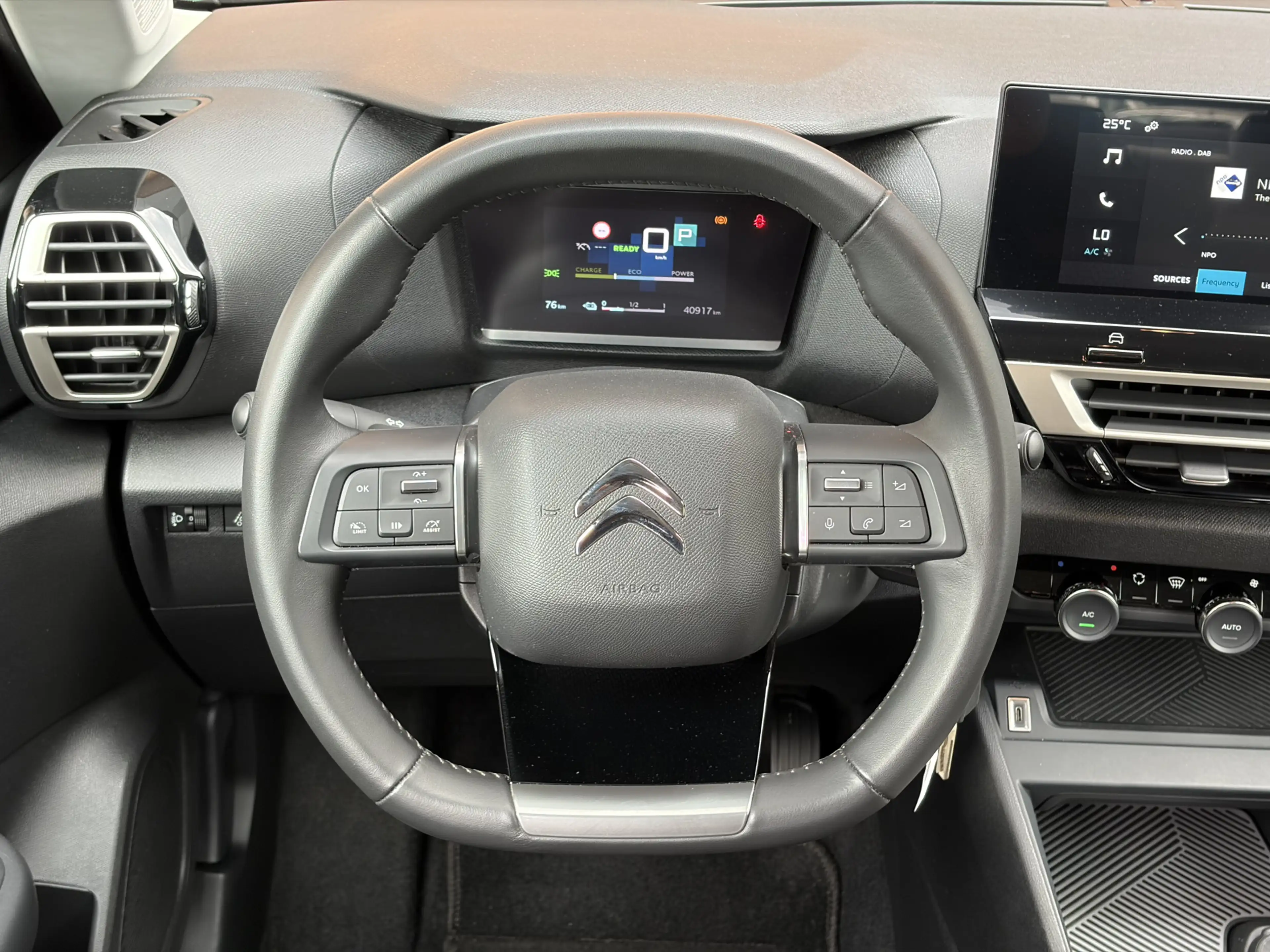 Citroen E-C4 Electric You 50 kWh Lm velgen / Carplay / Achteruitrijcamer — photo 24