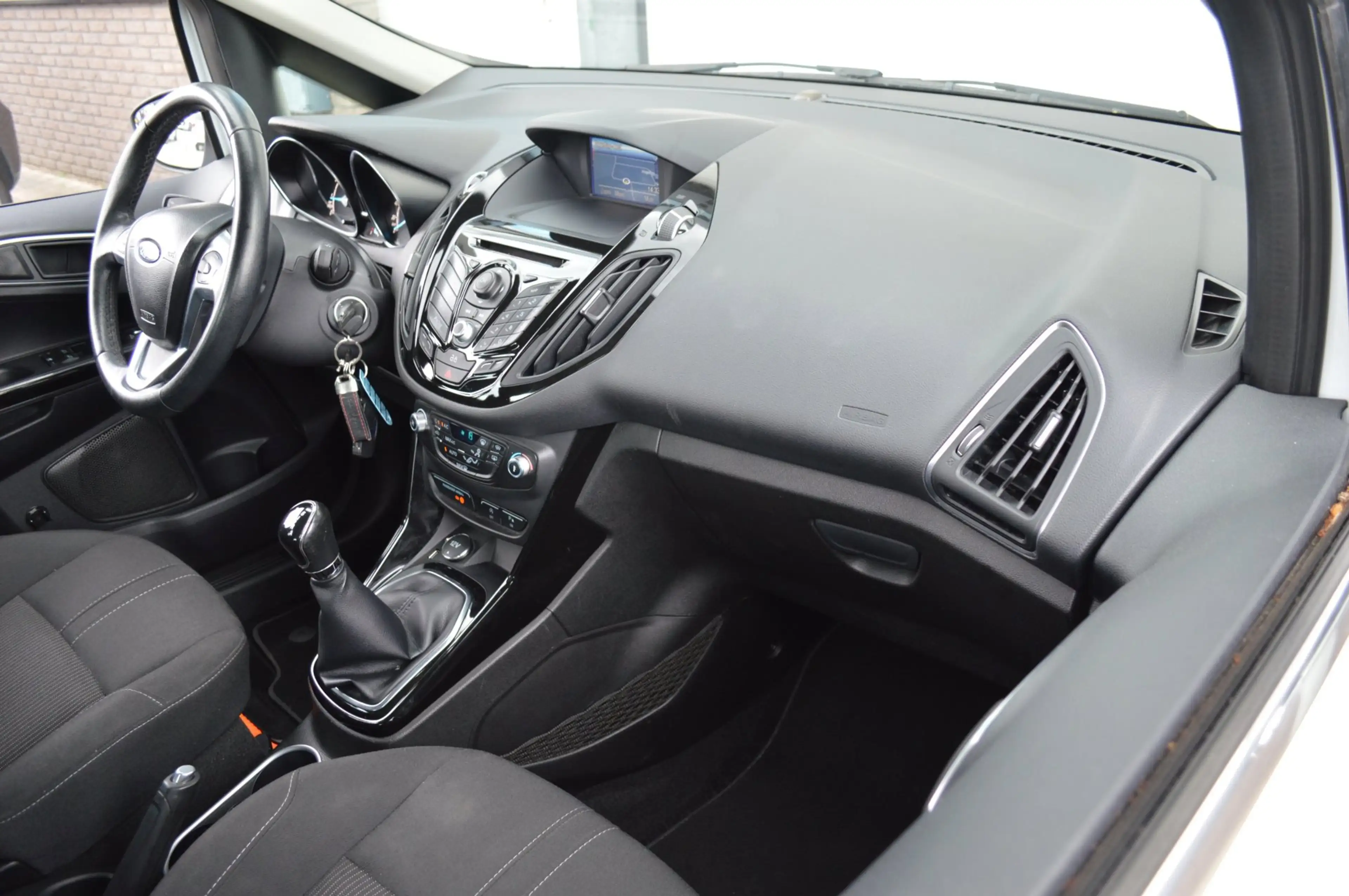 Ford B-Max Camera|Cruise|Navi|Trekaak|2e eigenaar! — photo 5