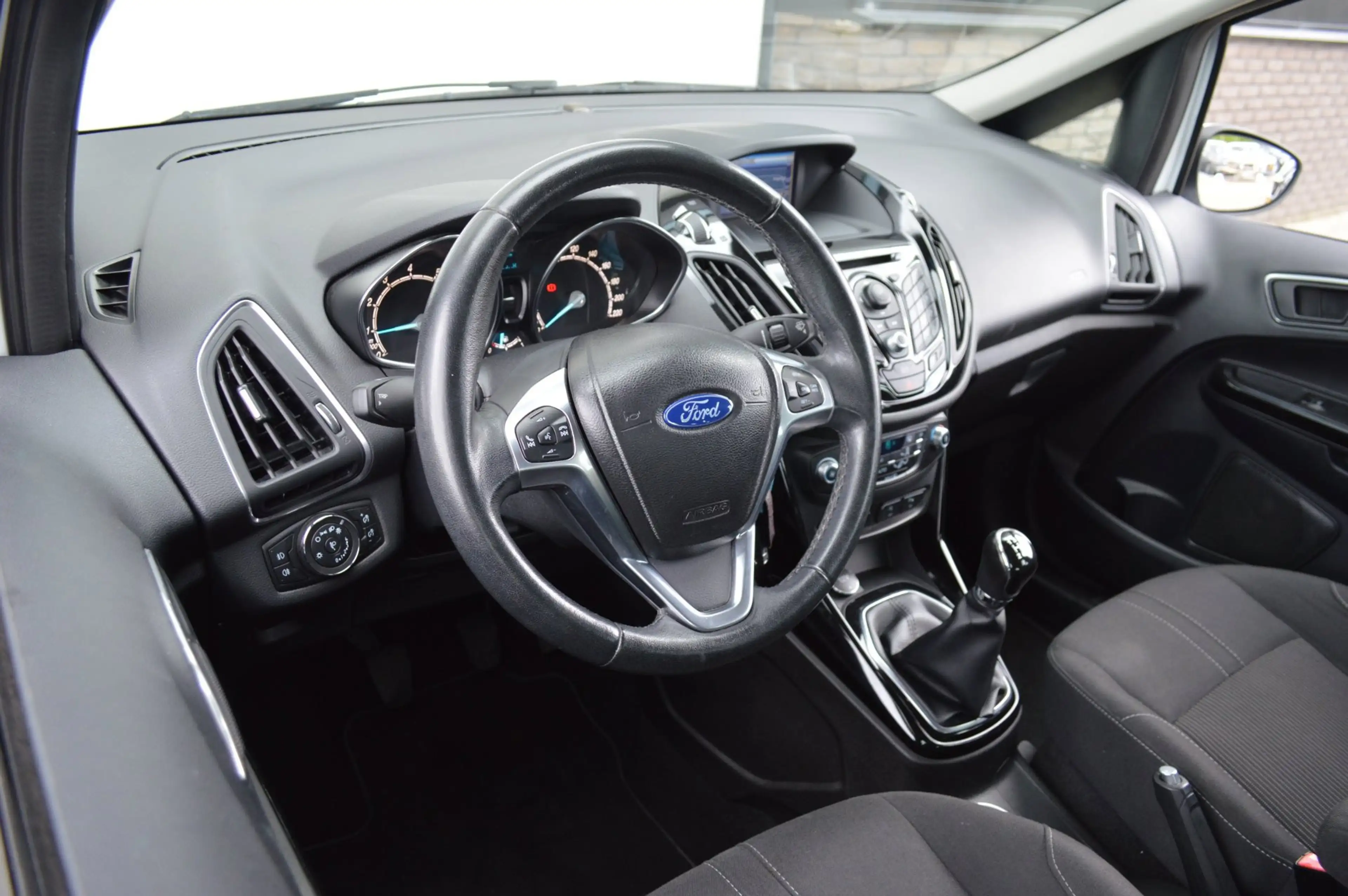 Ford B-Max Camera|Cruise|Navi|Trekaak|2e eigenaar! — photo 3