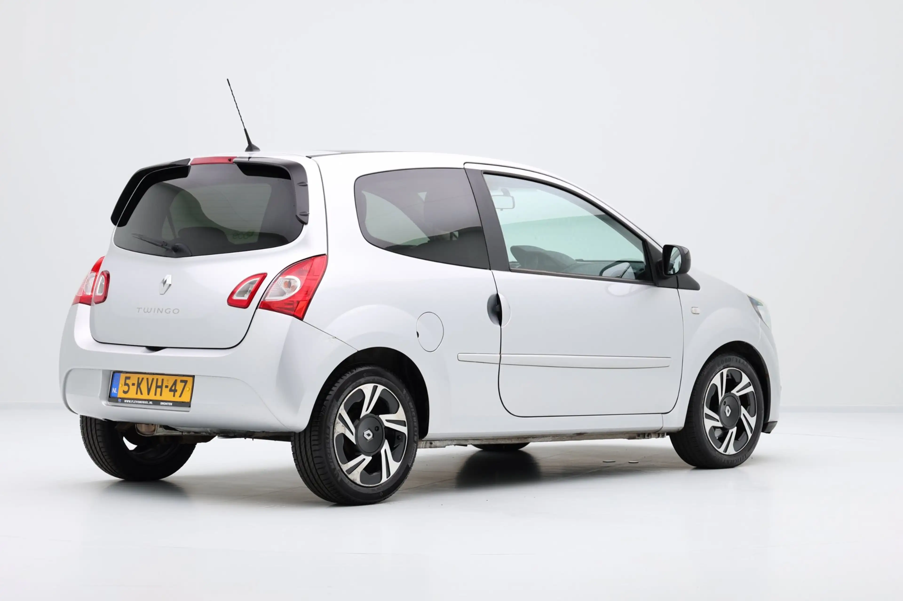 Renault Twingo 1.2 16V Dynamique Airco|LMV|dealer oh.|1e eigenaar — photo 3