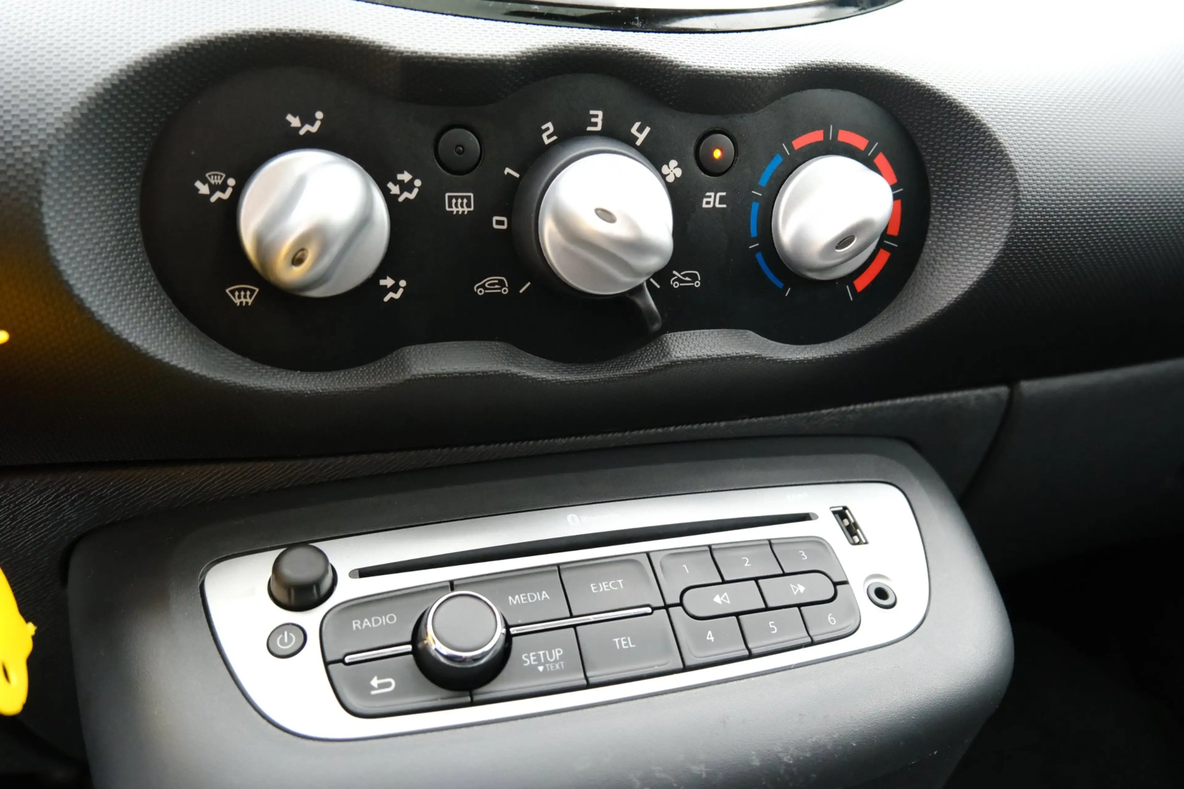 Renault Twingo 1.2 16V Dynamique Airco|LMV|dealer oh.|1e eigenaar — photo 12