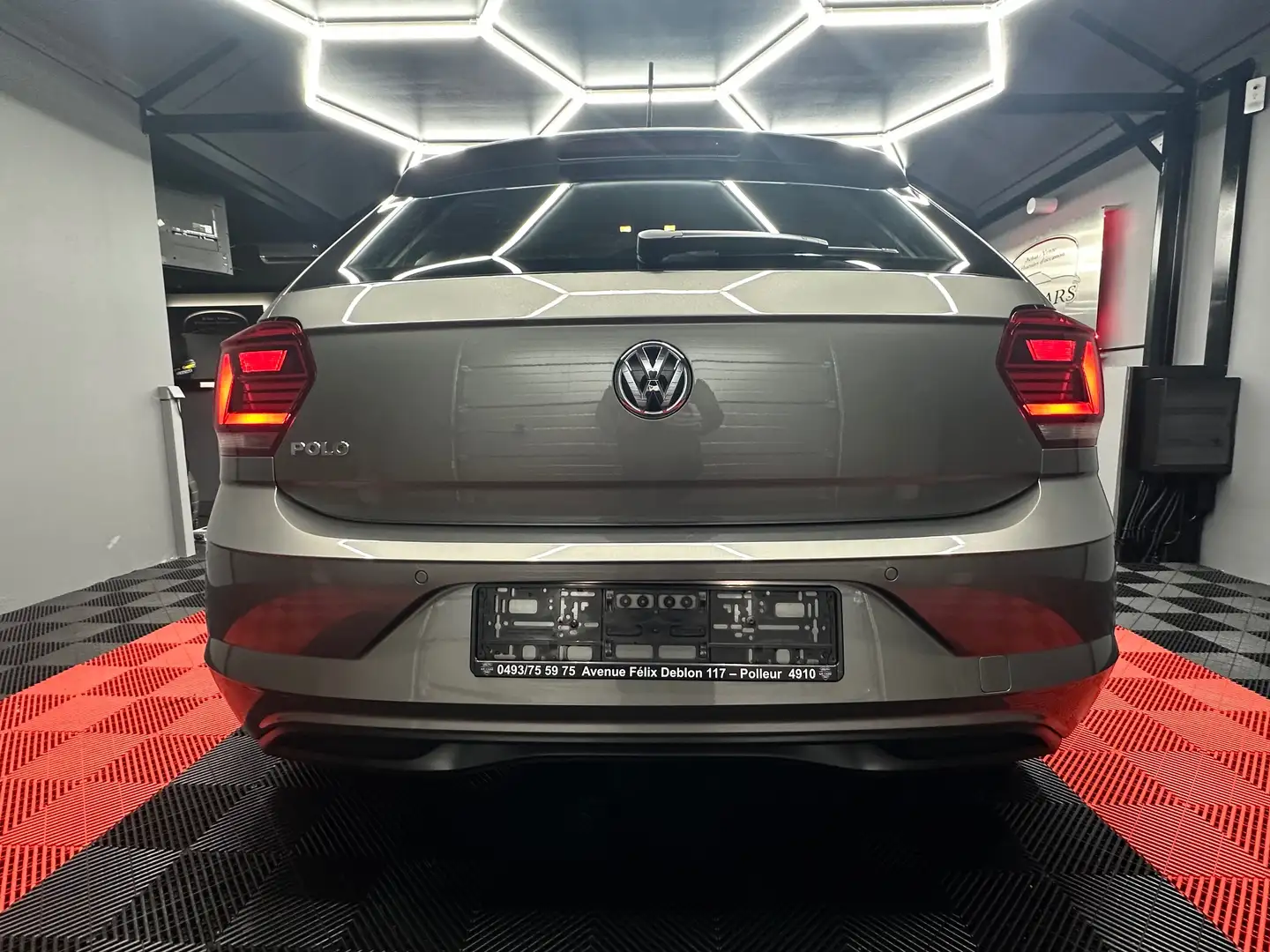 Volkswagen Polo 🔺1.0i*clim*car-play*j18🔺 Gris - 2