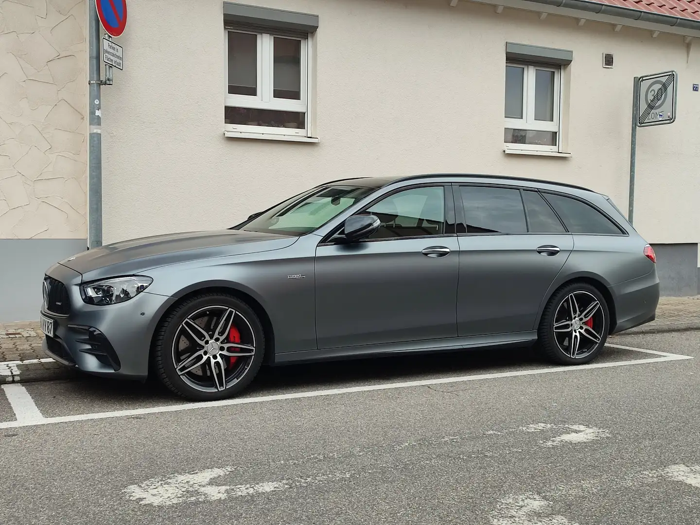Mercedes-Benz E 53 AMG AMG E 53 4Matic+ T AMG 9G Garantie MB100 Grau - 1