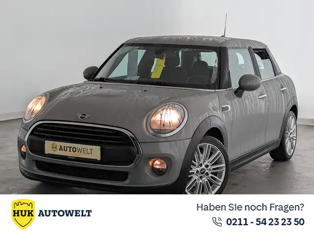 MINI One One 1.5 Mini Blackyard (EURO 6d-TEMP) PDC+SHZ+