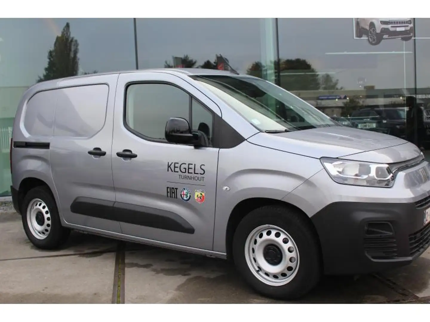 Fiat Doblo E-DOBLO Van TIJDELIJKE ACTIE ! Gris - 2