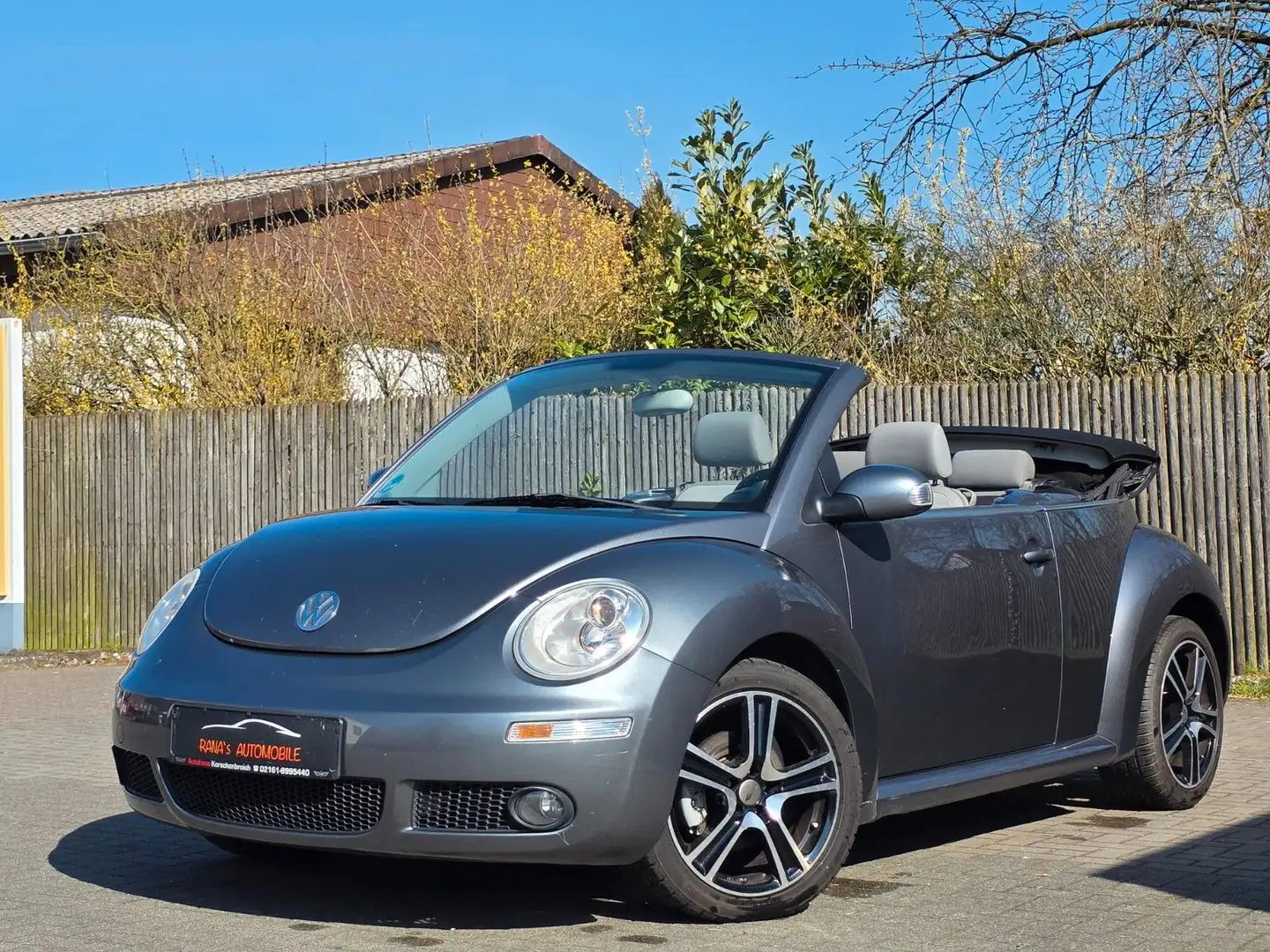 Volkswagen New Beetle Cabriolet 1.4 Gris - 1