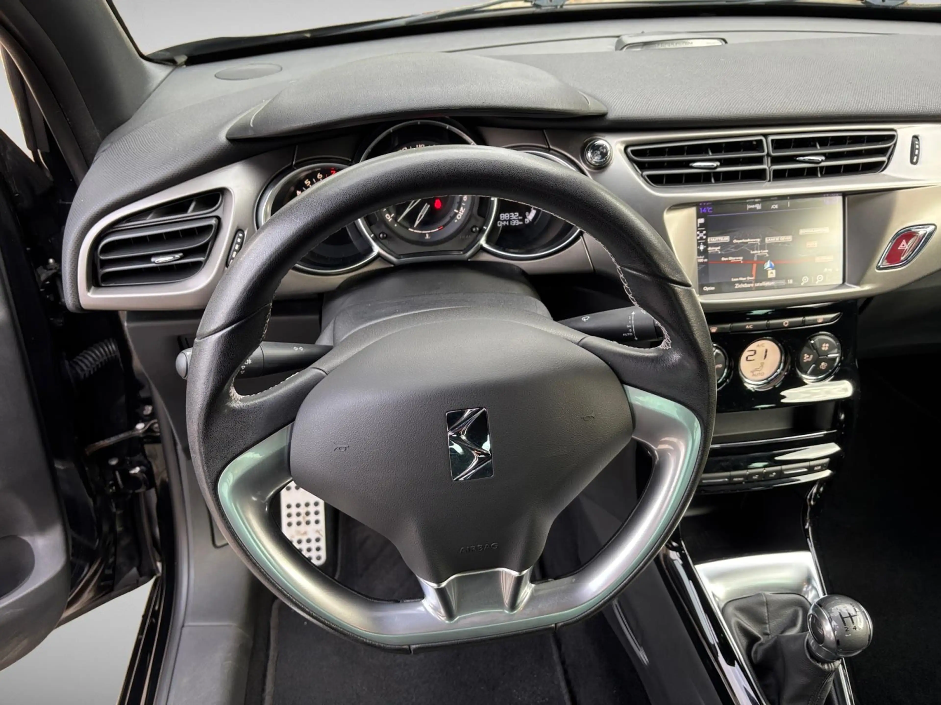 DS Automobiles DS 3 1.2 PureTech So Chic | Uniek |Clima | Navi | Cruis — photo 15
