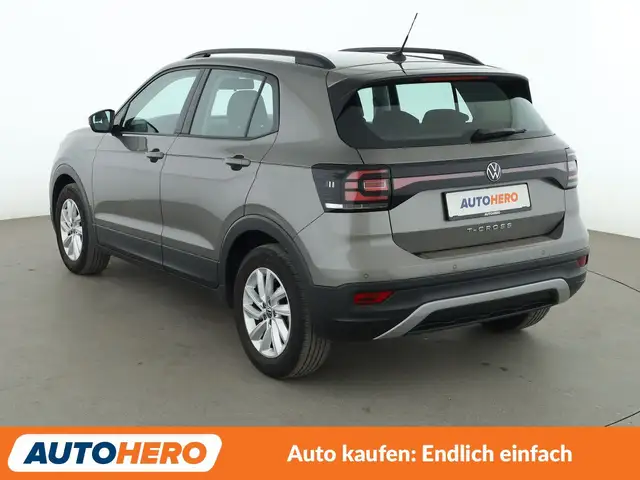 Volkswagen T-Cross view 4