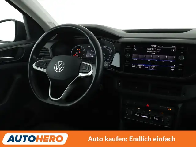 Volkswagen T-Cross view 13