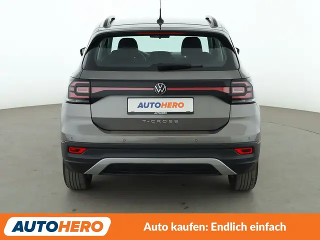 Volkswagen T-Cross view 5