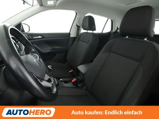 Volkswagen T-Cross view 10