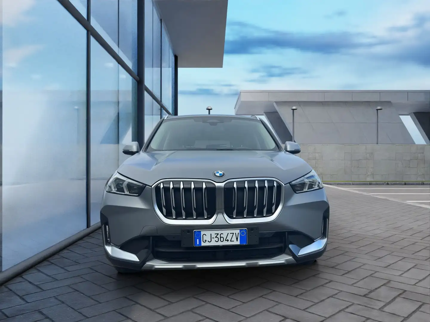 BMW X1 X1 sDrive18d xLine Edition Essence Auto Grigio - 2