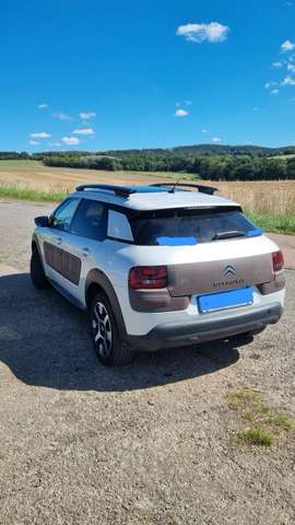Citroen C4 Cactus 1,6 BHDI Shine TÜV + Service (Oktober25)