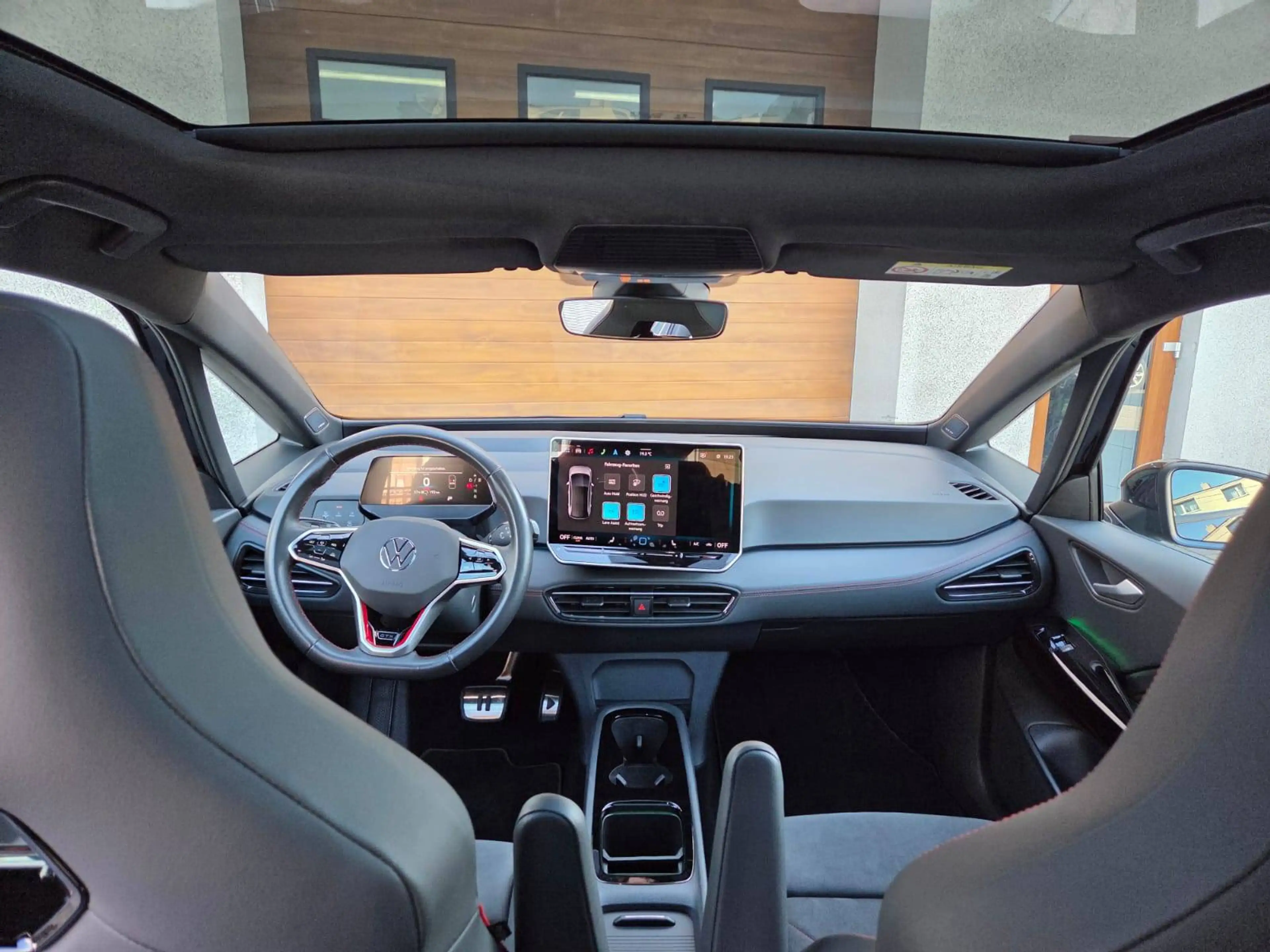 Volkswagen ID.3 GTX Performance 360 HUD ErgoActive — photo 10