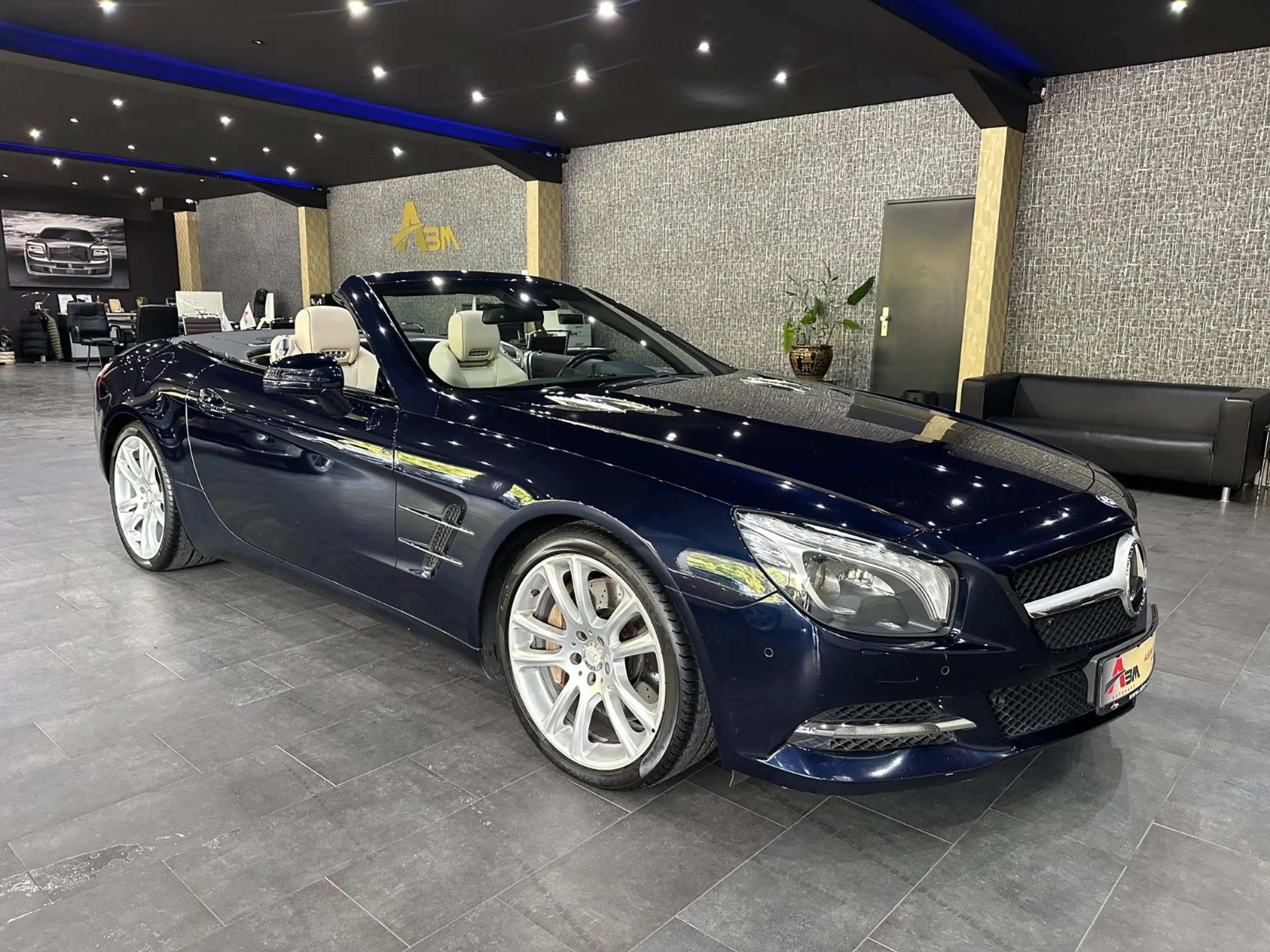 Mercedes-Benz SL 500 SL500 Roadster Edition /Airscarf / Panorama /H&K — photo 3