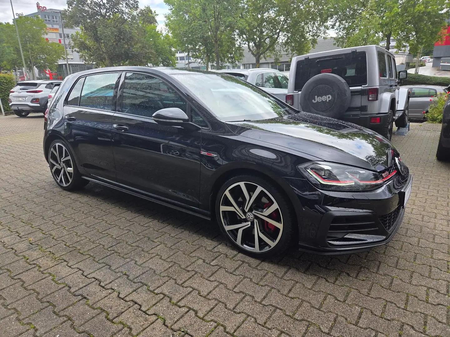 Volkswagen Golf VII GTI Perf. BMT DT.FZG 1.HD 8xALU DIGITAL Schwarz - 2