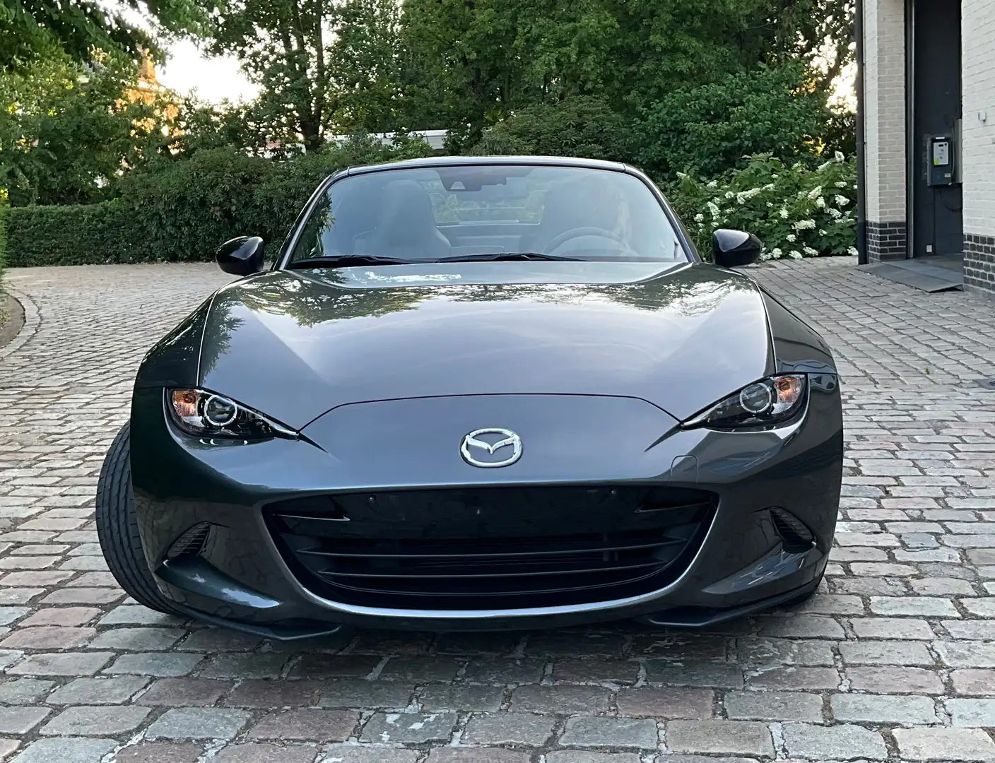 Mazda MX-5 1.5i Skyactiv-G Skydrive  ### 30000 km ### Grijs - 2