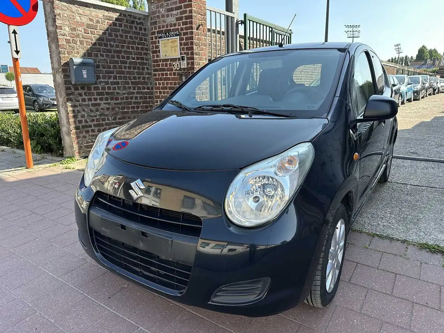 Suzuki Alto 1.0 I MET 131DKM Zwart - 1