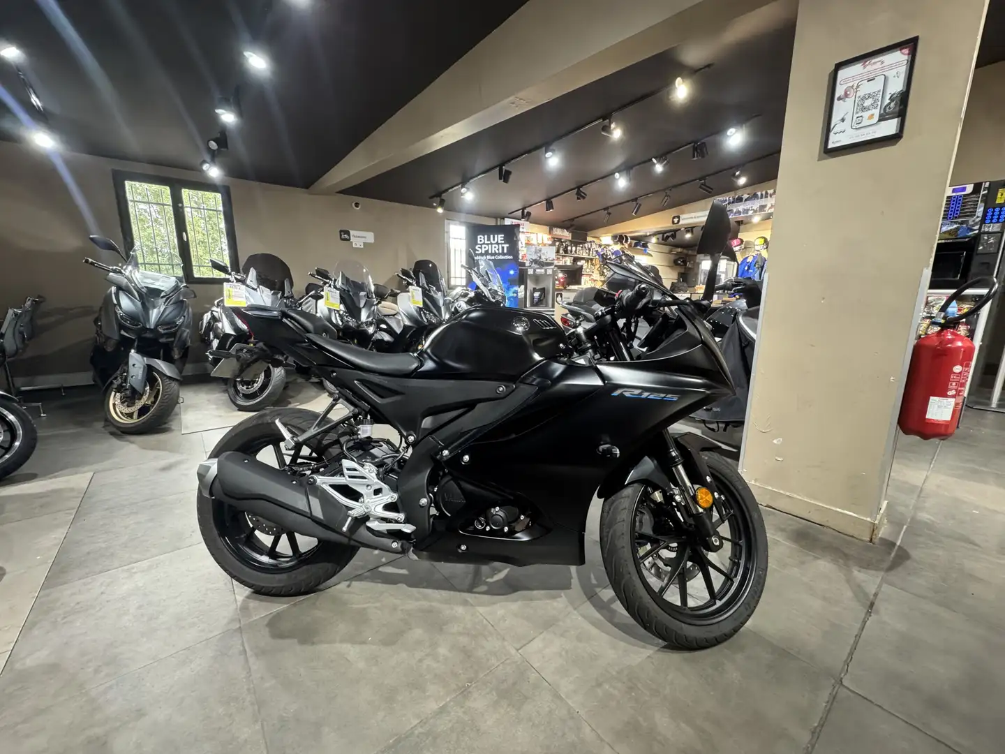 Yamaha YZF-R125 - 2