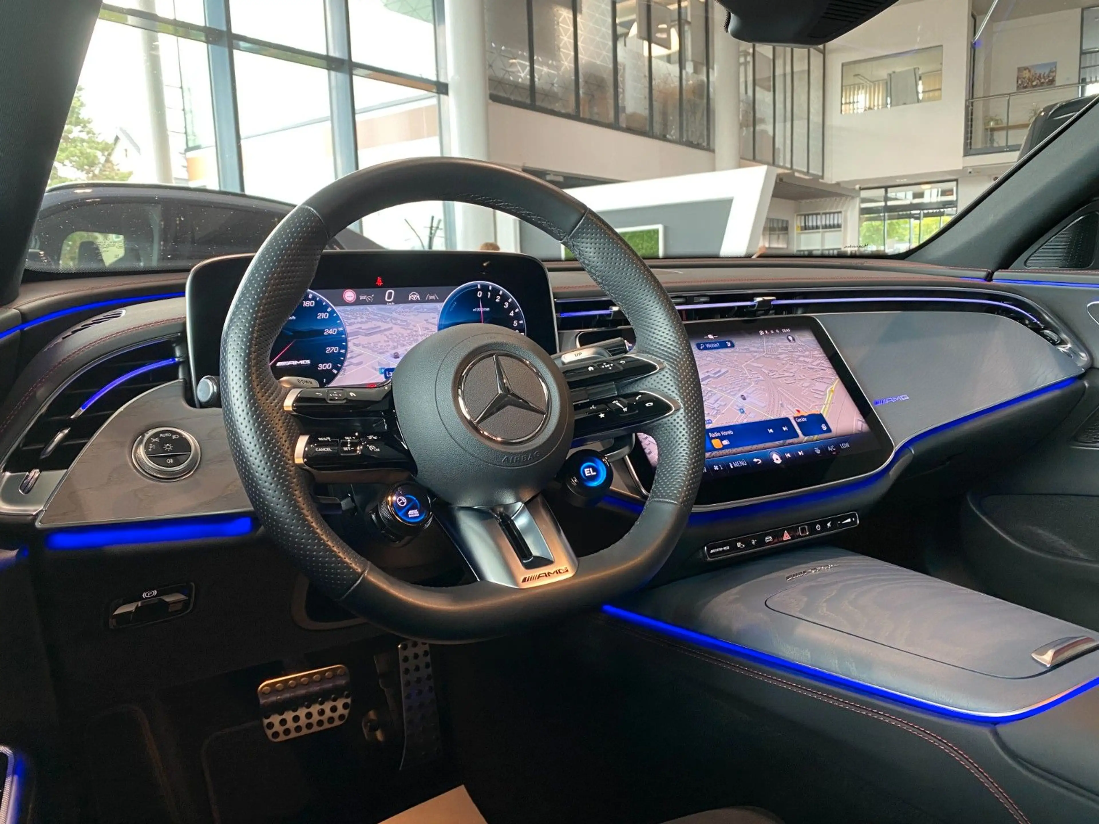 Mercedes-Benz E 53 AMG 4Matic Advanced Plus NightP DTR AHK 20" — photo 4