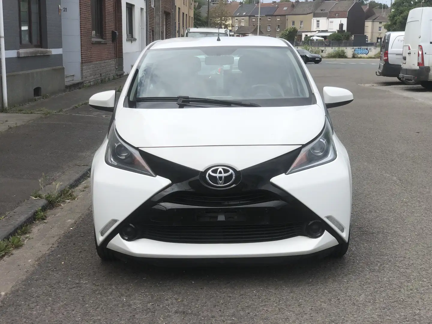 Toyota Aygo 1.0i VVT-i x-play M/M - 1